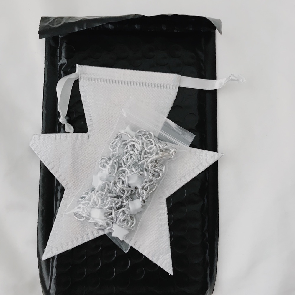 ☆ WHITE STAR CHAIN BELT ☆ - Picture 4 of 5